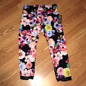 Fitted crop active pant